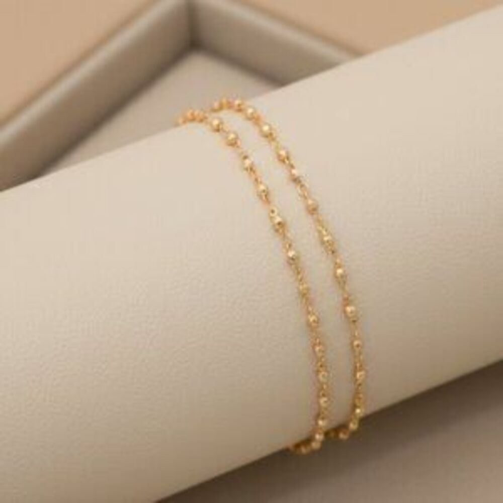"Elegant & Trendy Bracelet, A Perfect Gift for Women, Thoughtful, EVCH1728